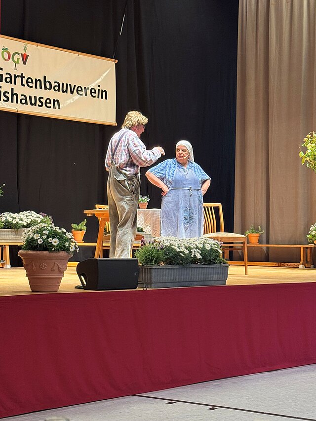 Hillus Herzdropfa auf der Bühne